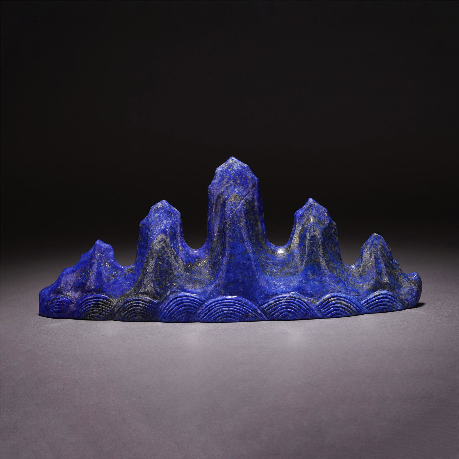 A CHINESE LAPIS BRUSH HOLDER (1 of 10)
