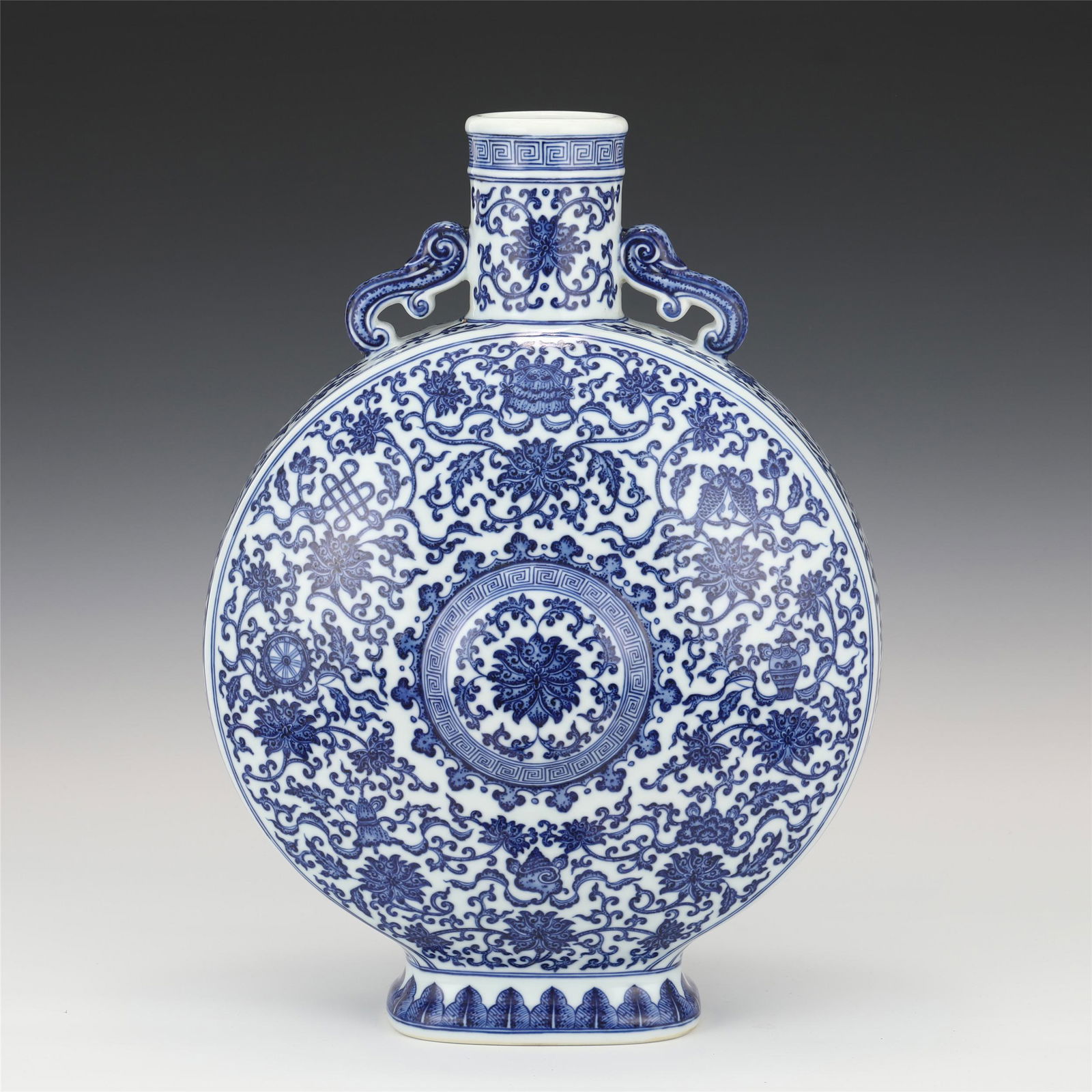 A CHINESE BLUE AND WHITE PORCELAIN FLASK MOON VASE (1 of 10)