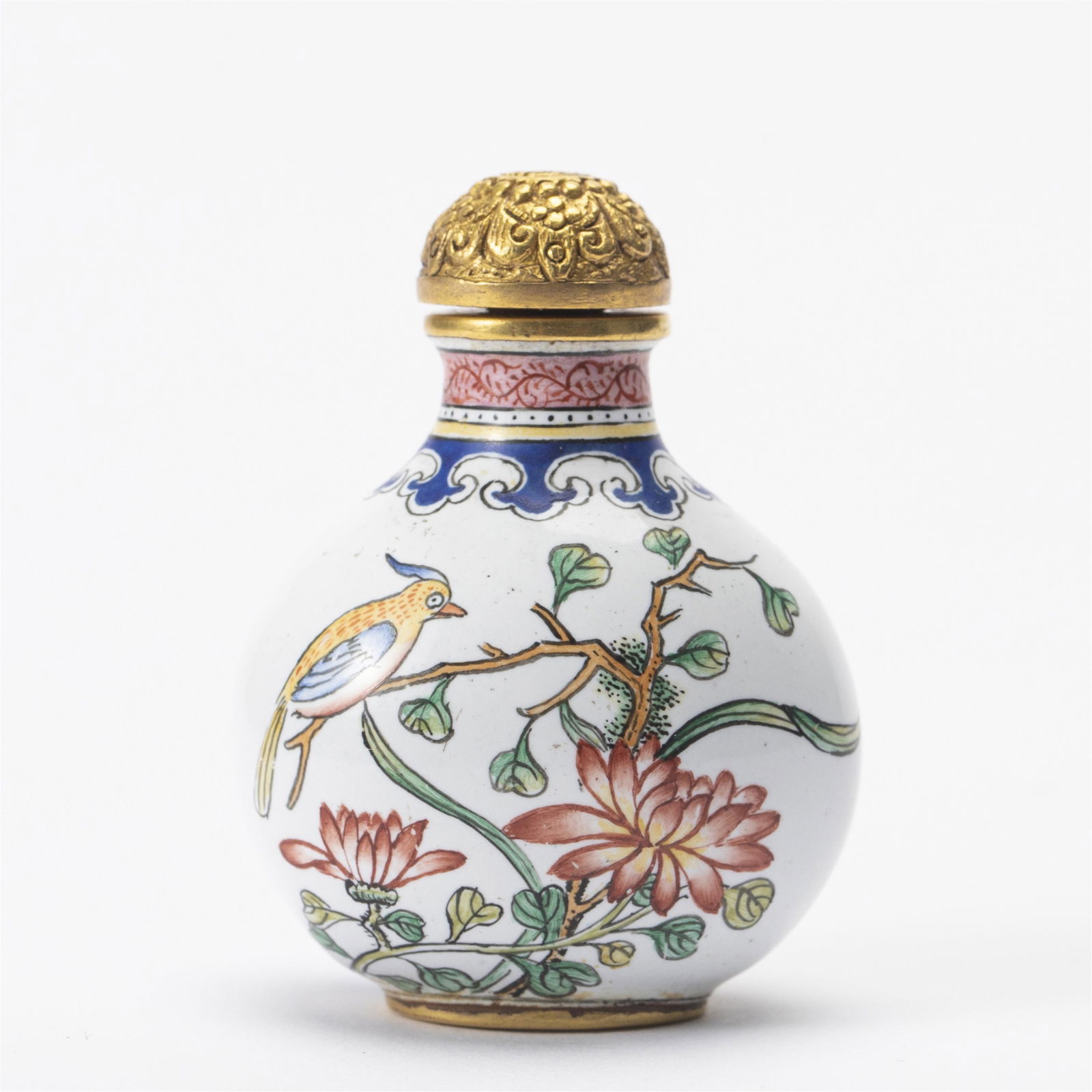 A PAINTED ENAMEL FLOWERS AND BIRD SNUFF BOTTLE (1 of 7)