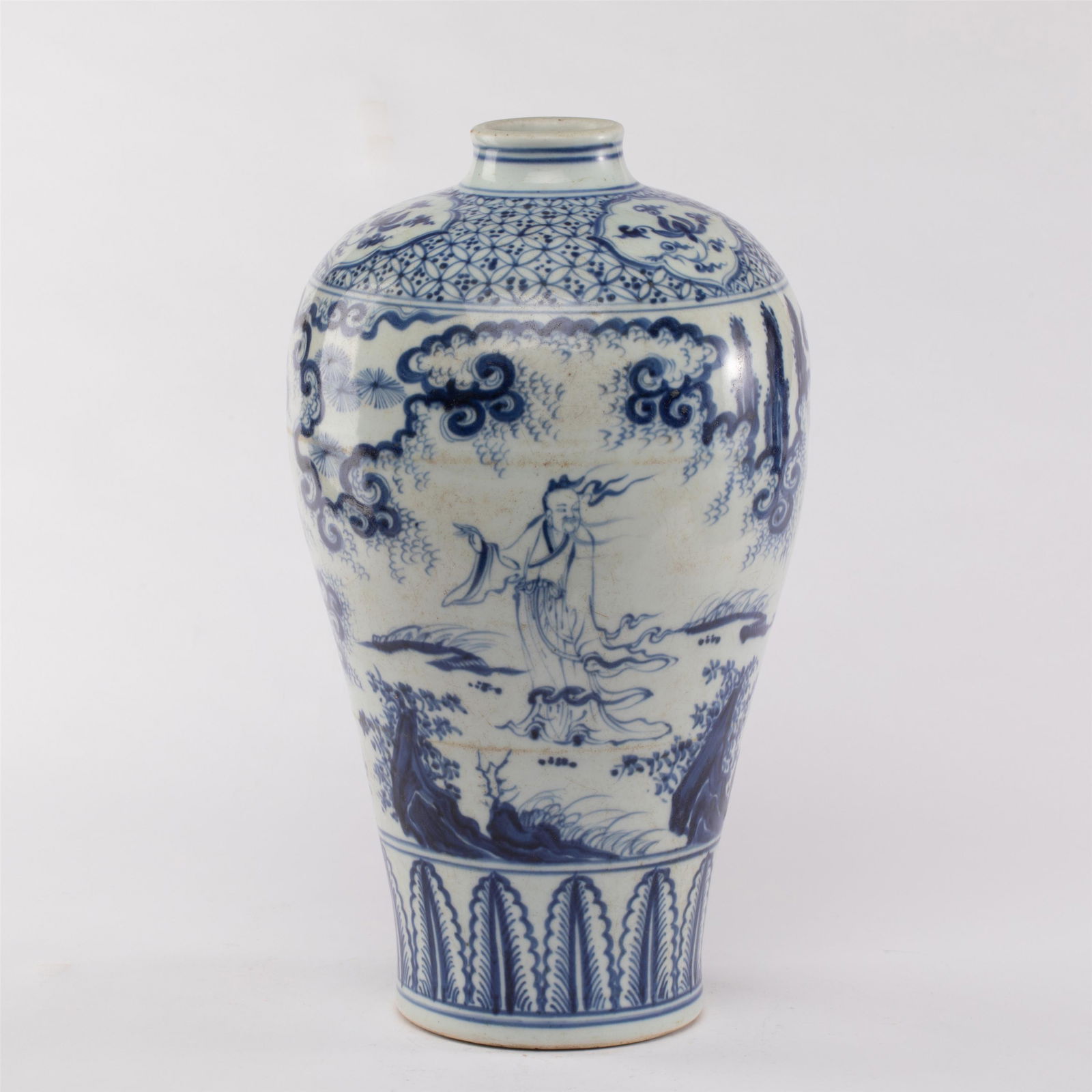 A WUCAI FDRAGON PHOENIX PORCELAIN LIDDED JAR/QING DYNASTY (1 of 9)