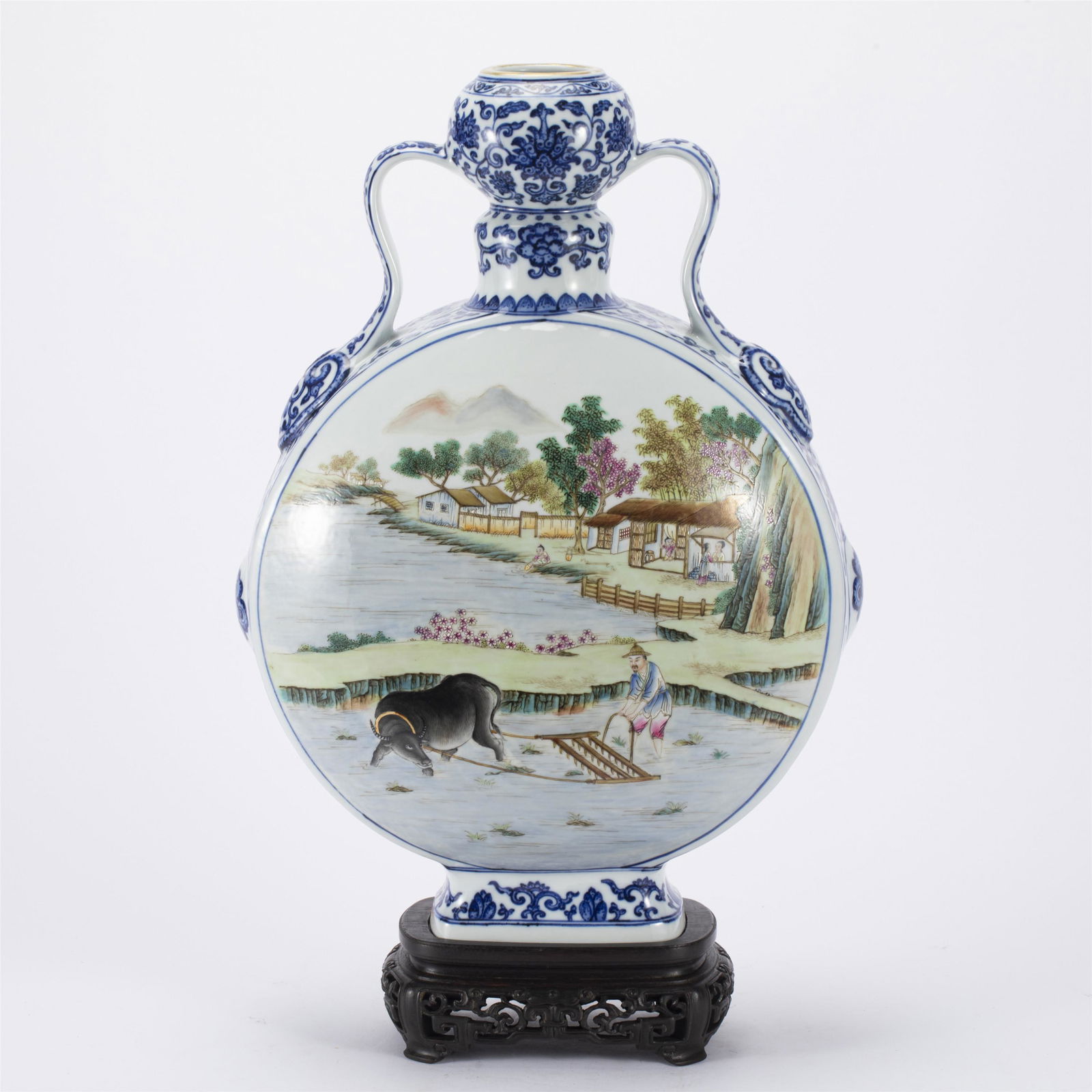 A FAMILLE ROSE PORCELAIN FLASK MOON VASE,QIANLONG (1 of 10)