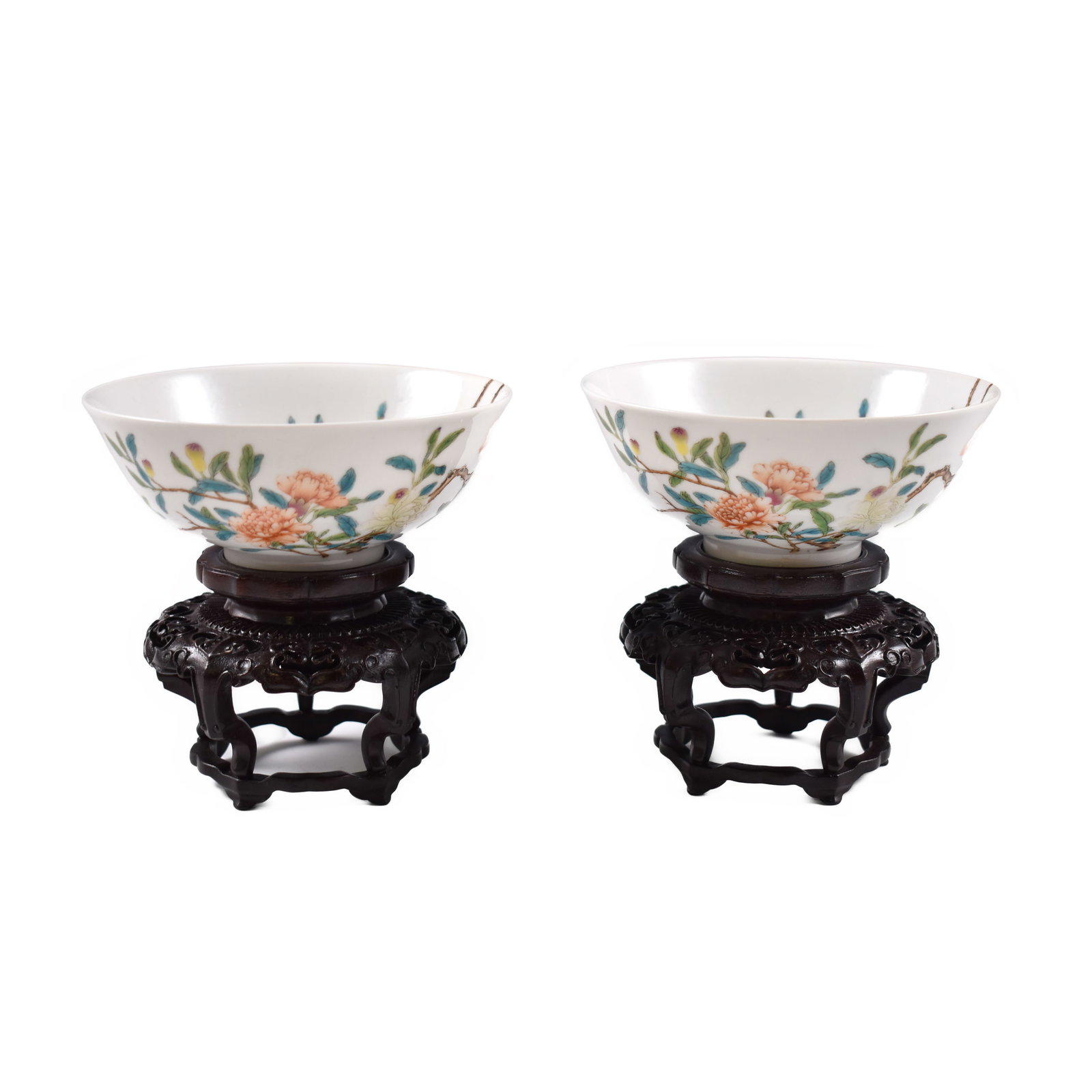 PR. JIAQING FAMILLE ROSE POMEGRANATE BOWLS ON STAND: PROVENANCE: From Private collections of Mr. Peter Lyon (1938-2016), After graduation in 1959 he joined the military and was trained as a fighter pilot for the Marine corp. Retiring from the military h