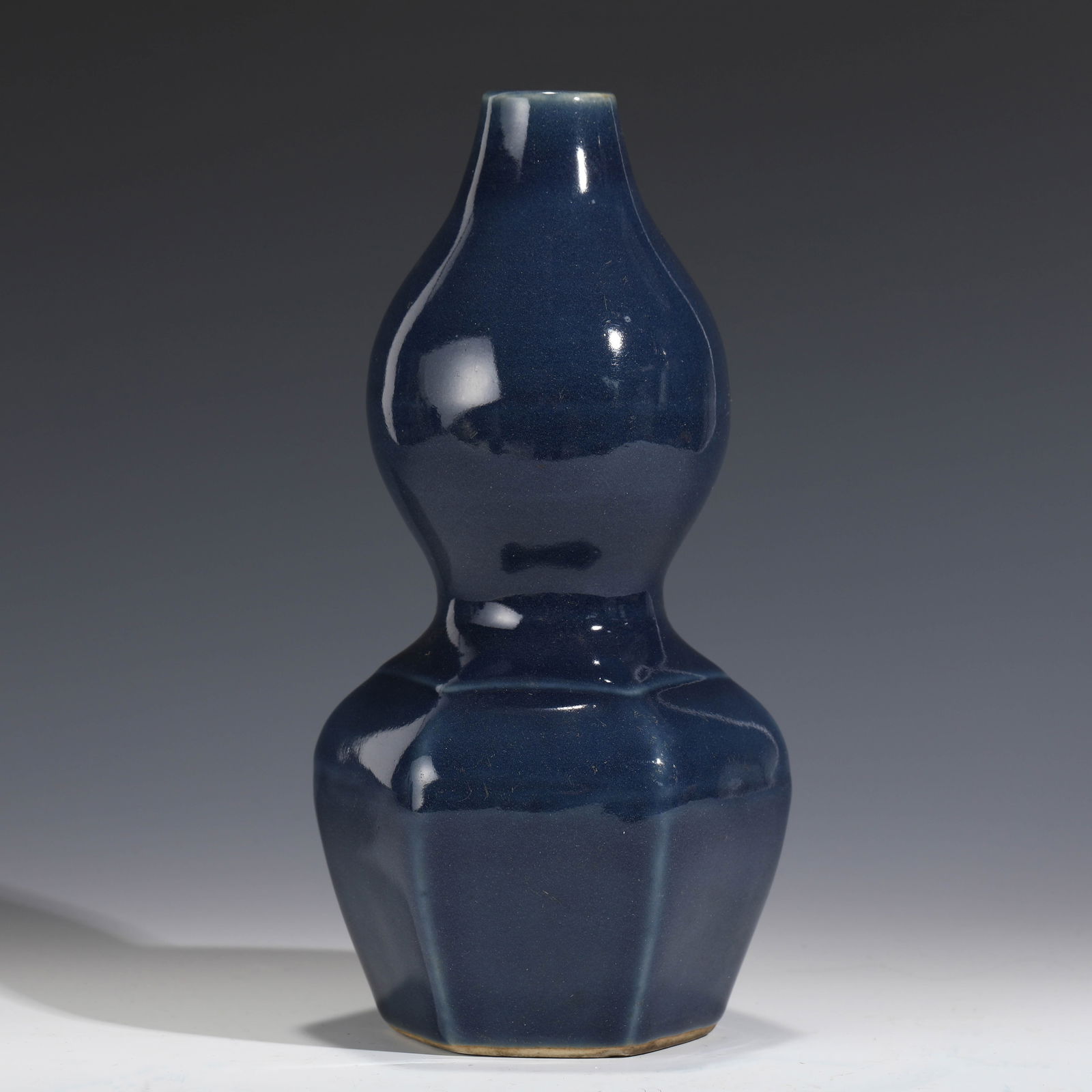 MING JI BLUE DOUBLE GOURD BOTTLE (1 of 8)