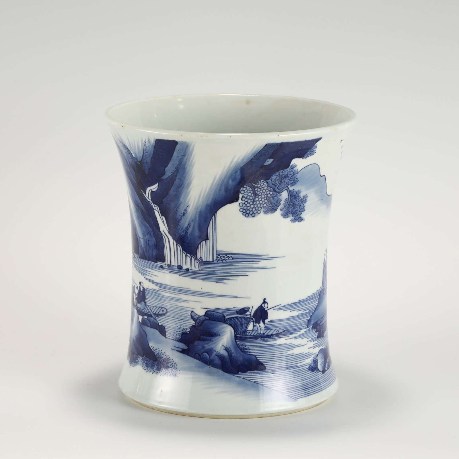 QING BLUE AND WHITE BRUSH POT: PROVENANCE: From Celina, TX Private Collector. Dimensions: Heigth: 24.8 cm, Diameter: 21.9 cm Chinese Qing Dynasty Blue and White Brysh Pot. Potted in thick, cylindrical body, trump, round mouth lip, 