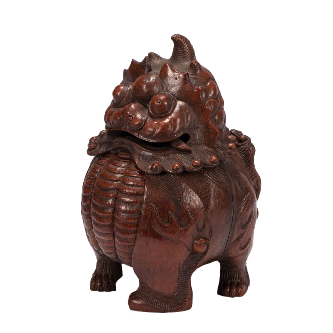A BAMBOO CARVING INCENSE BURNER LUDUAN: Dimensions: Length: 12 cm, Width: 10.5 cm, Height: 18 cm, Weight 410 gram. The censer is carved as a?luduan?with four legs ending in clawed feet. The detachable cover is modelled as the head of the fe