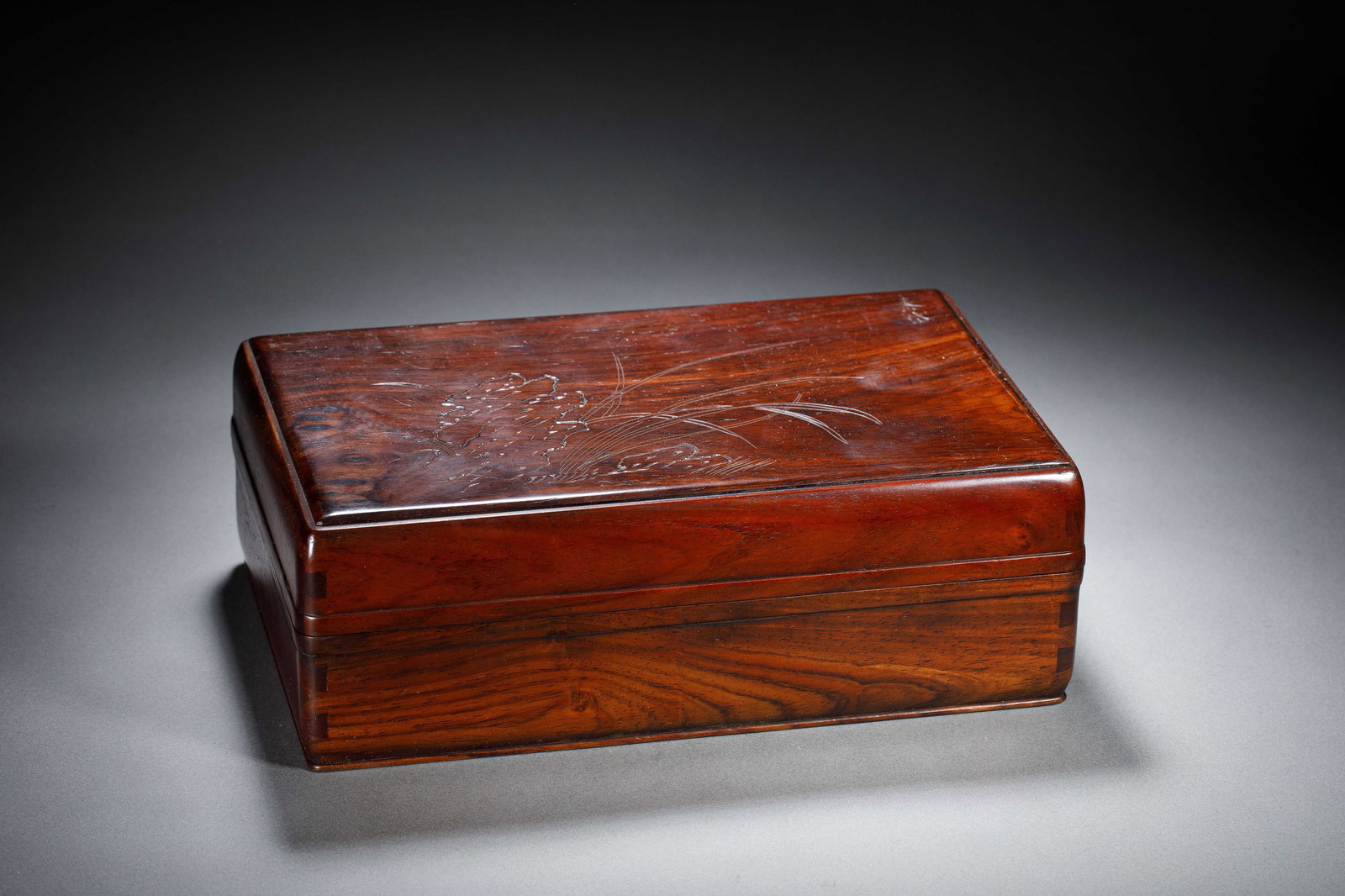 A CHINESE HUANGHUALI WOOD COVERED BOX (1 of 6)