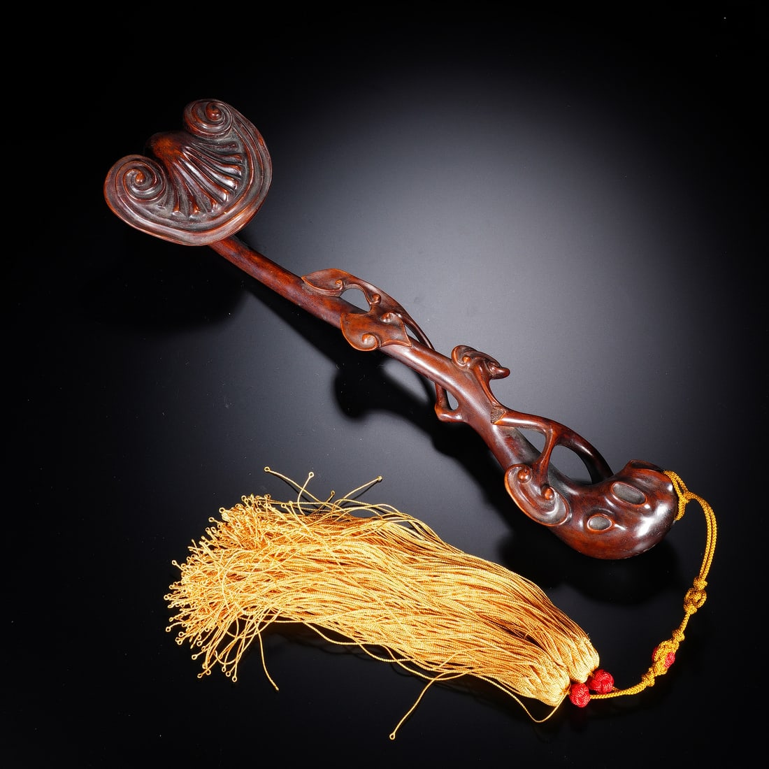 CHINESE BOXWOOD RUYI SCEPTER (1 of 8)