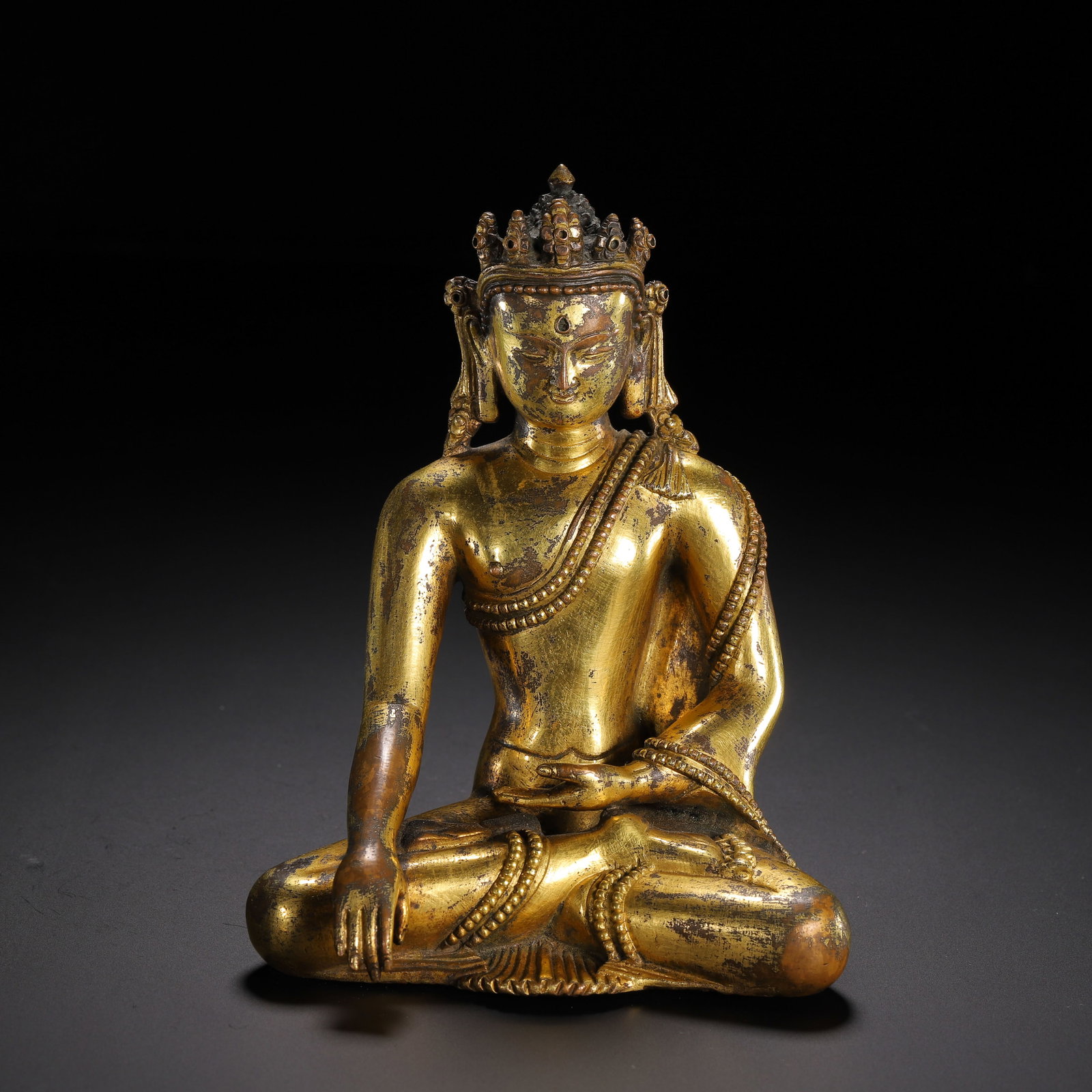 CHINESE GILT COPPER BUDDHA STATUE (1 of 9)