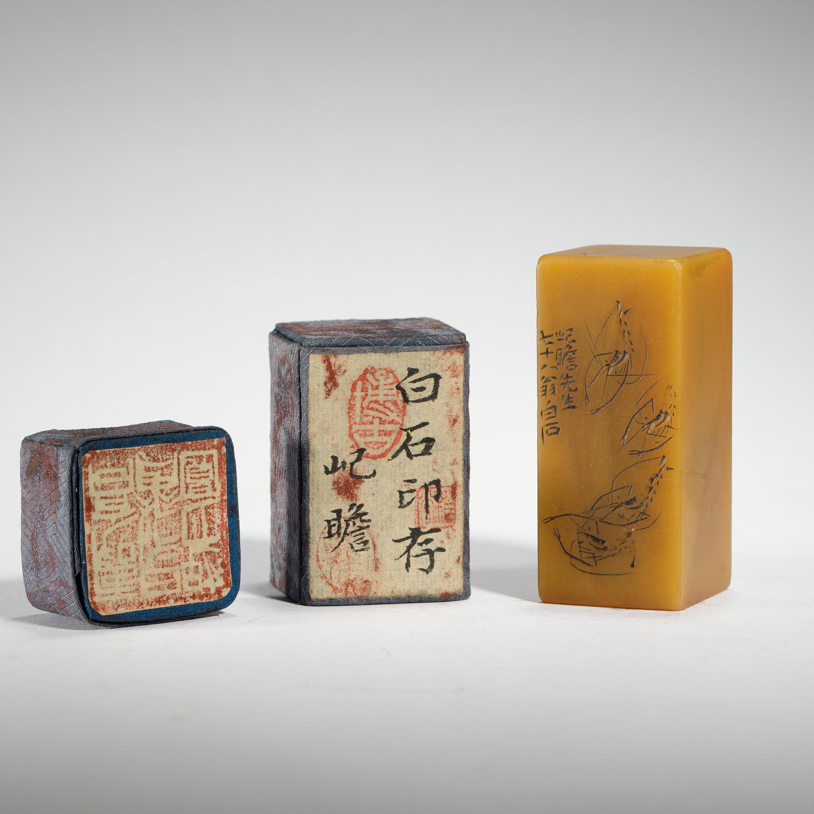 A CHINESE SHOUSHAN STONE SEAL (1 of 6)