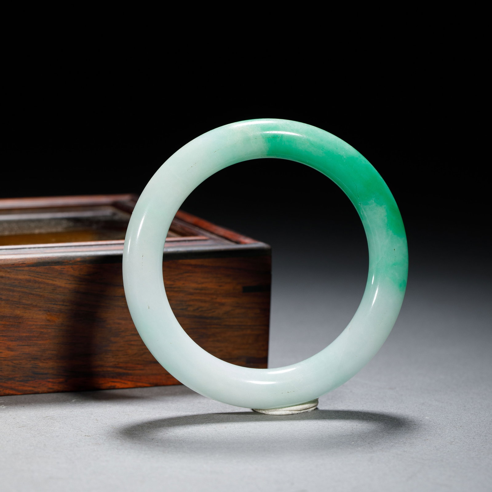 A CHINESE JADEITE BANGLE (1 of 3)
