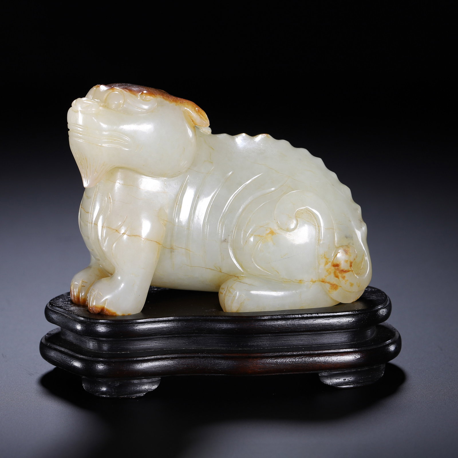 CHINESE HETIAN JADE MYTHICAL BEAST CARVING (1 of 9)