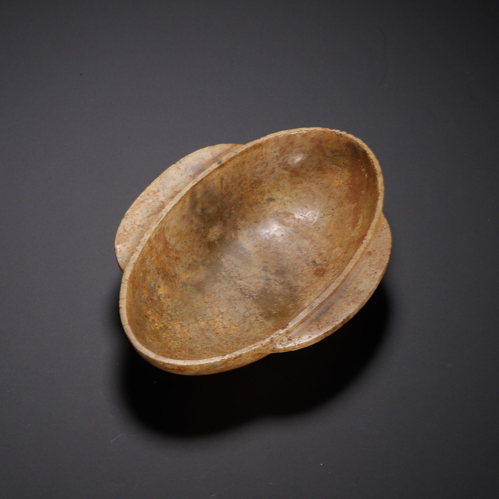 CHINESE ARCHAIC JADE EAR CUP (1 of 9)