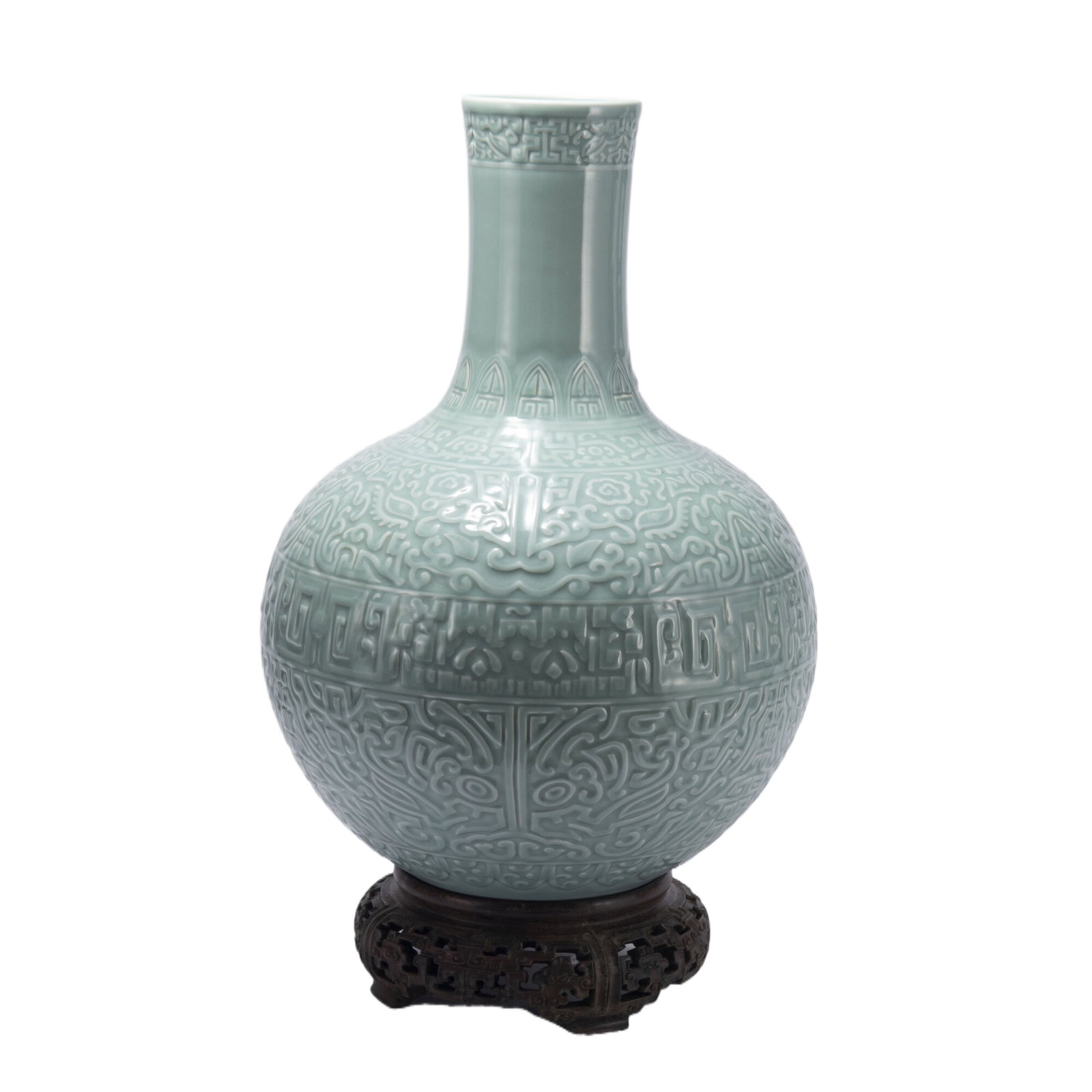 A CHINESE CELADON GLAZE GLOBULAR VASE (1 of 13)