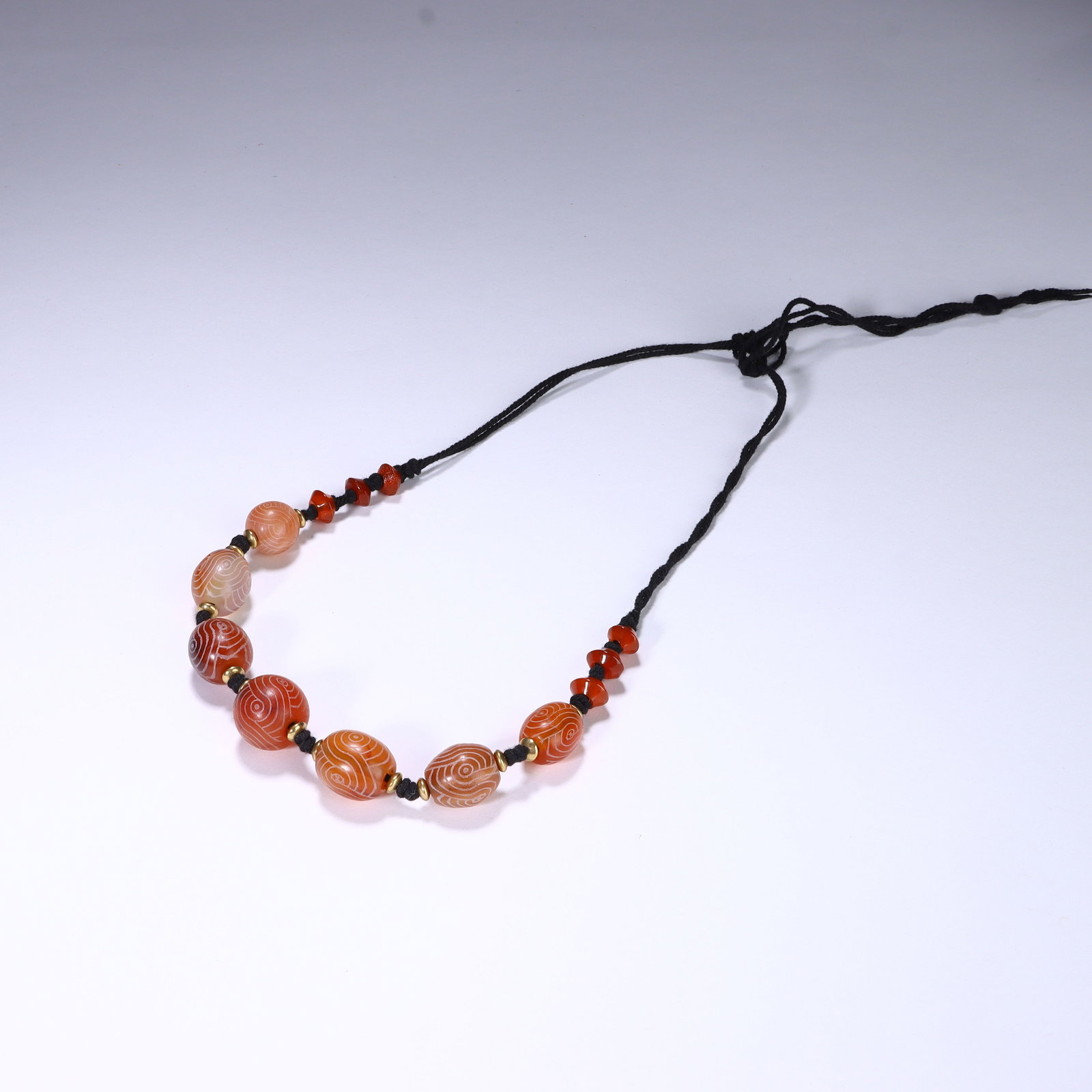 CHINESE SPIRAL PATTERN AGATE DZI BEAD NECKLACE (1 of 6)