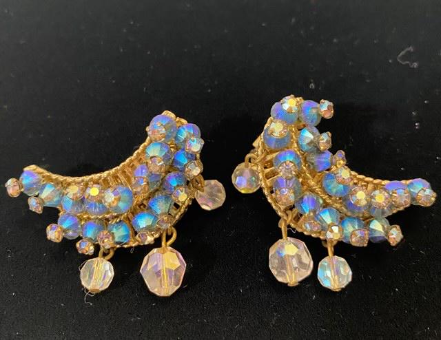 Alice Caviness Clip on Earrings: Vintage Alice Caviness clip on earrings