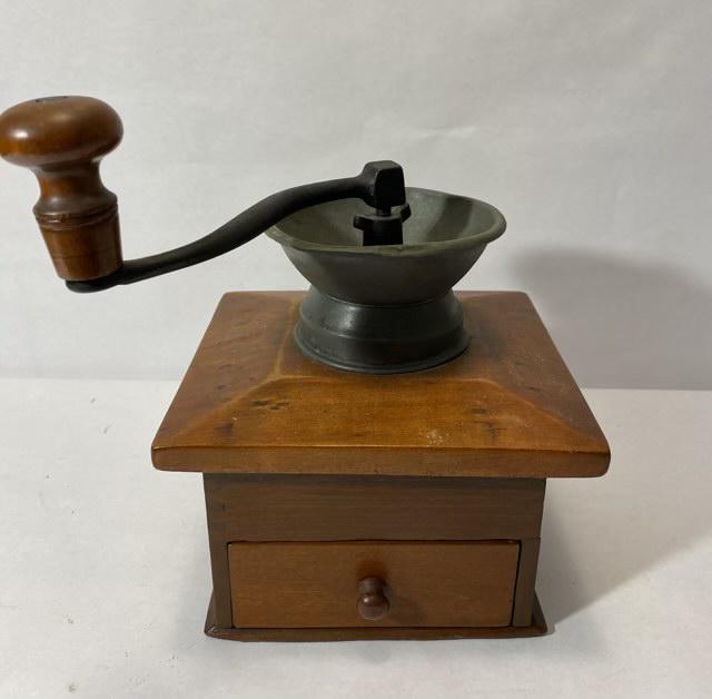 Antique Coffee Grinder: Antique Coffee Grinder 7.5" x 7.5"