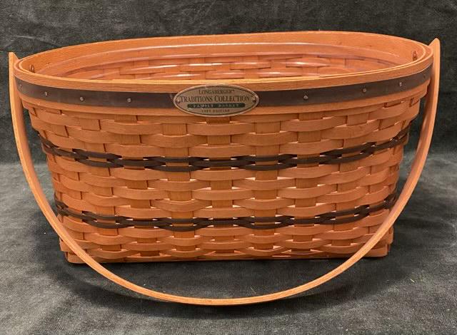1995 Longaberger Family Basket (1 of 7)