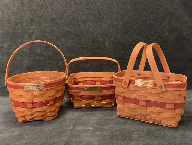 Lot of 3 Longaberger Christmas Baskets (1 of 5)