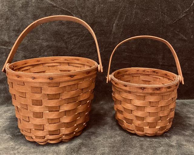 Lot of 2 1983 Longaberger Baskets (1 of 6)