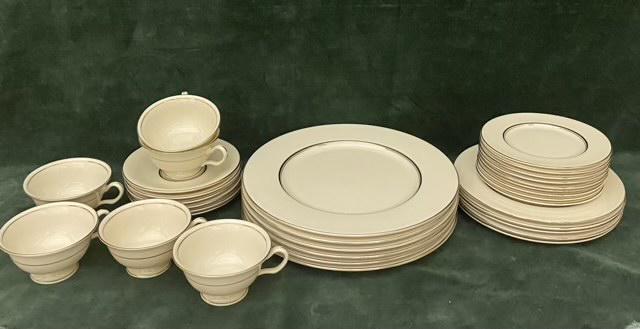 Castleton China Set (1 of 5)