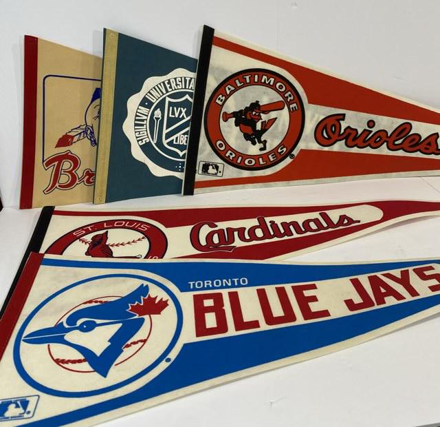 Lot of 5 Vintage Felt Sports Pennants: Atlanta Braves, Baltimore Orioles, Toronto Blue Jays, St. Louis Cardinals, University of NC, 29" long x 12"