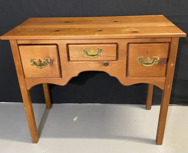 Pine Side Table with 3 Drawers (1 of 6)