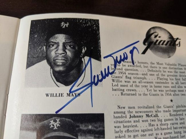 Willie Mays+6 Signed 1954 Replica World Series program: 1954 Replica World Series program autographed by Willie Mays, Bob Feller, Hank Majeski, Billy Gardner, Jim Hearn, Larry Jansen, Don Mueller. All signatures authenticated by JSA. See photos for conditi