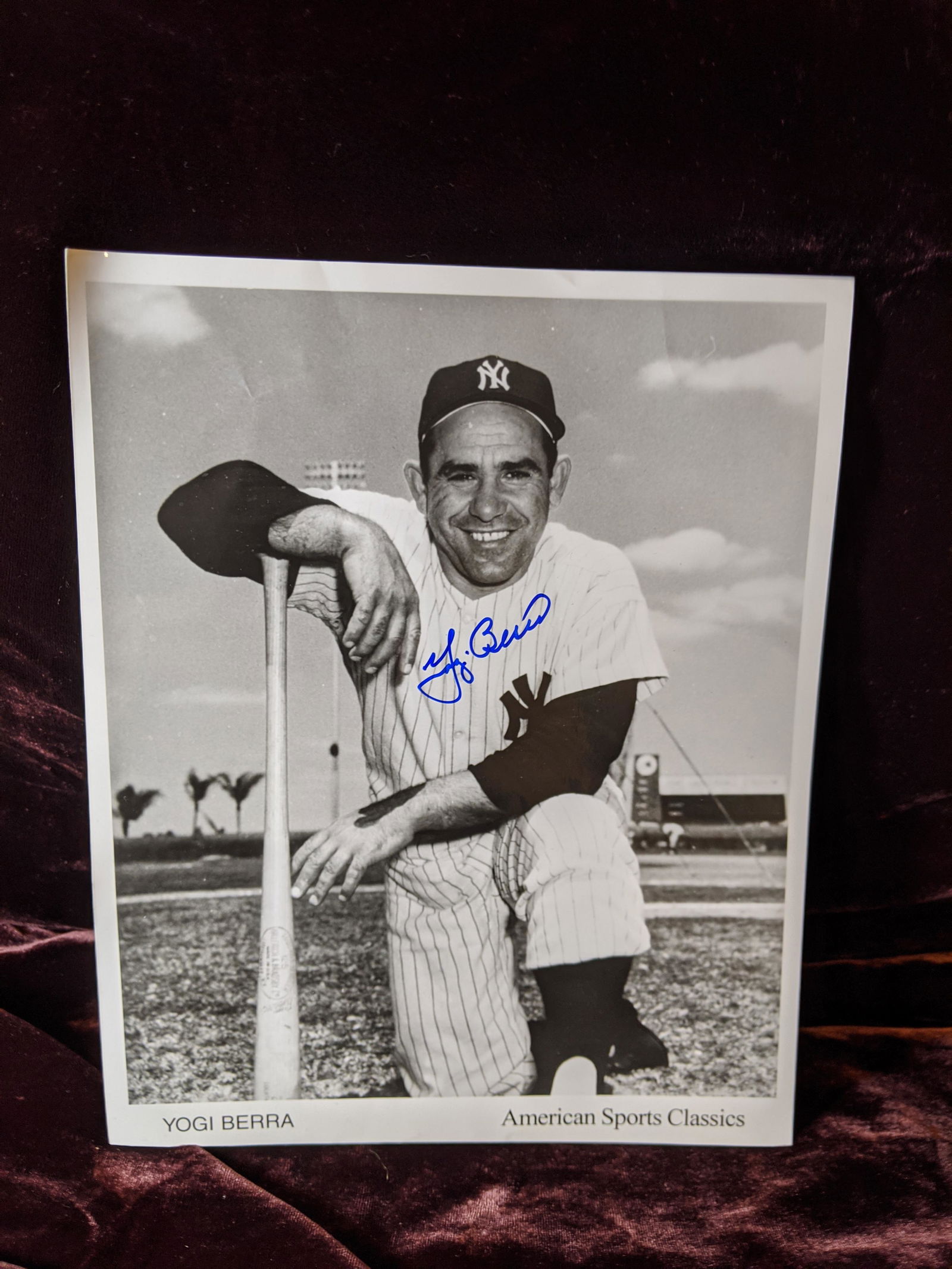 Yogi Berra signed photo: A yet to be authenticated signed 8" x 10" photo of Hall of Fame catcher Yogi Berra. See photos for condition.