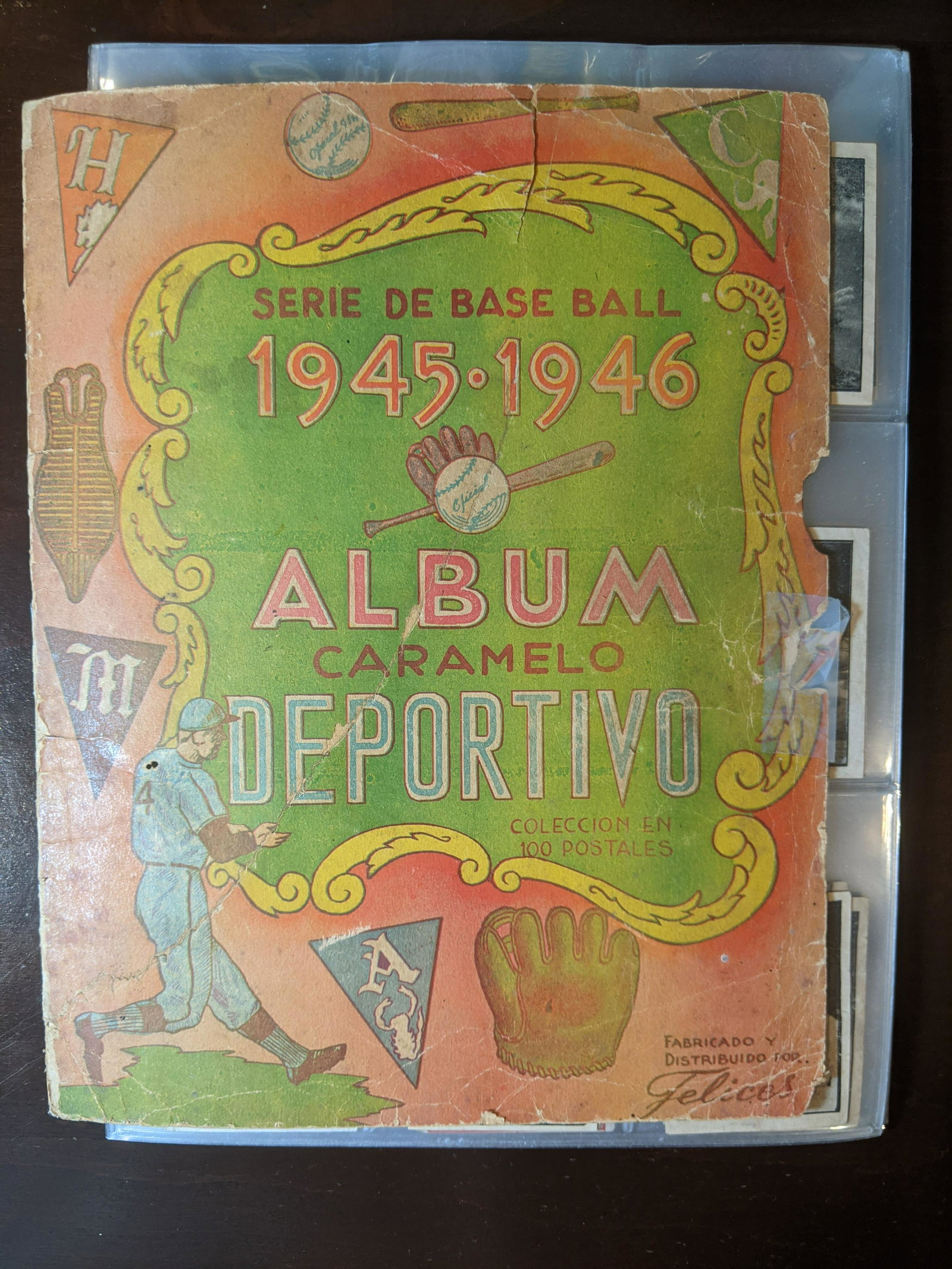 1945 / 1946 Carmelo Deportivo Cuban Baseball Album: 1945 / 1946 Carmelo Deportivo Album of 86 Cuban Baseball cards. Album calls for 100 cards (14 missing). See photos for condition.