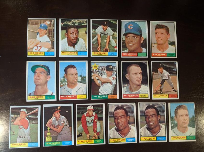 1961 Topps card lot: 1961 Topps 16 card lot: Ed Roebuck #6, Willie Kirkland #15, Don Buddin #99, Seth Morehead #107, Dan Dobbek #108, Bob Buhl #145, Pete Daley #158, Don Dillard #172, Ray Semproch #174, Bill Pierce #205, 