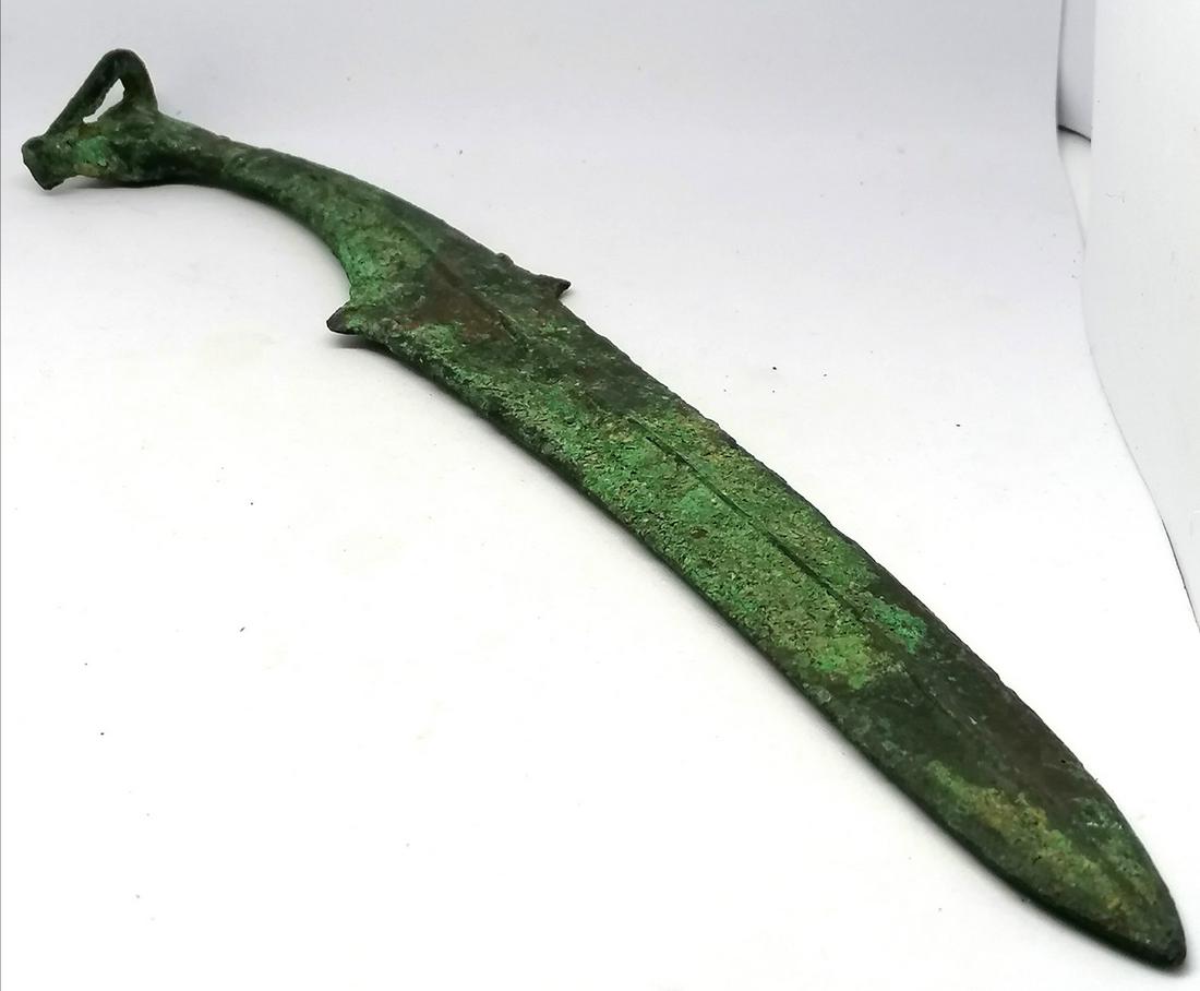 Pre-Roman British bronze dagger with a rams head to the (1 of 6)