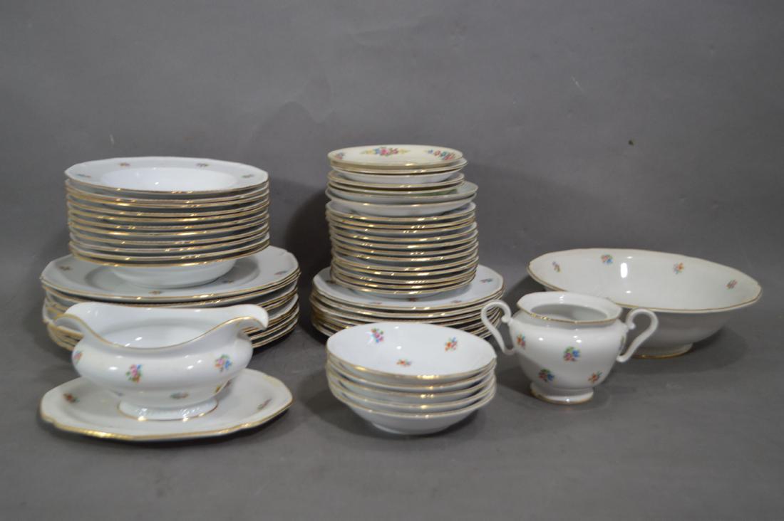 52 PIECES ROYAL BAYREUTH DINNERWARE (1 of 4)