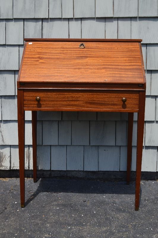 Thomasville ladies writing desk deals