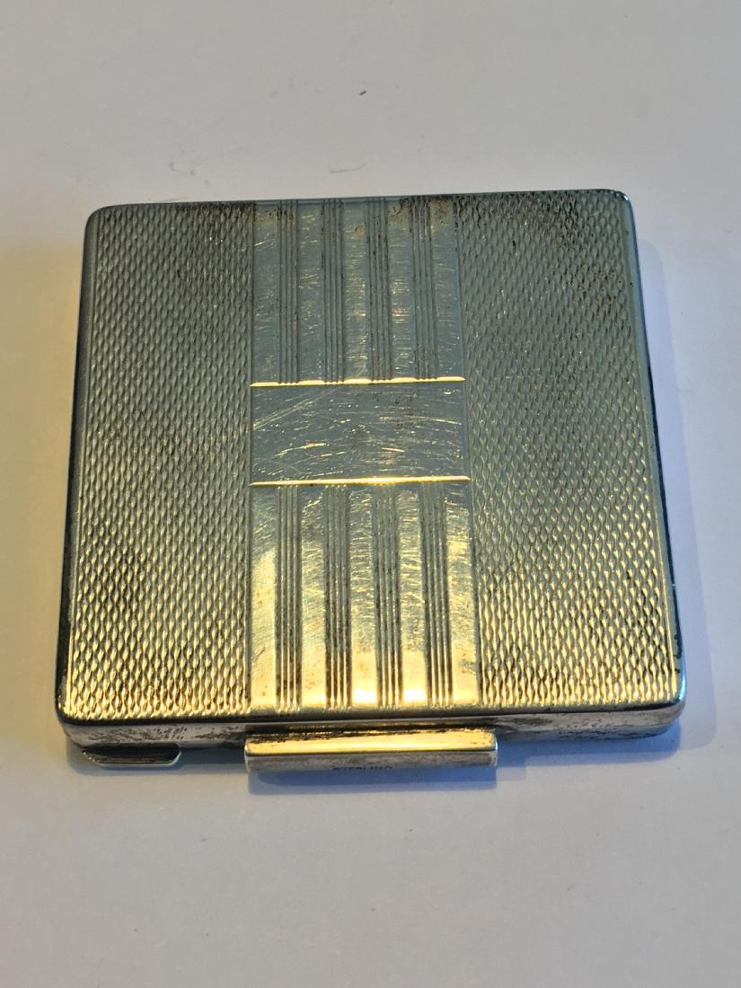 78 GRAM STERLING SILVER COMPACT: 78 GRAM STERLING SILVER COMPACT