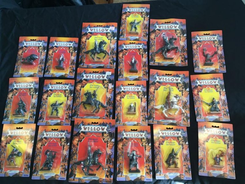 19 MIB WILLOW ACTION FIGURES 1988 (1 of 3)