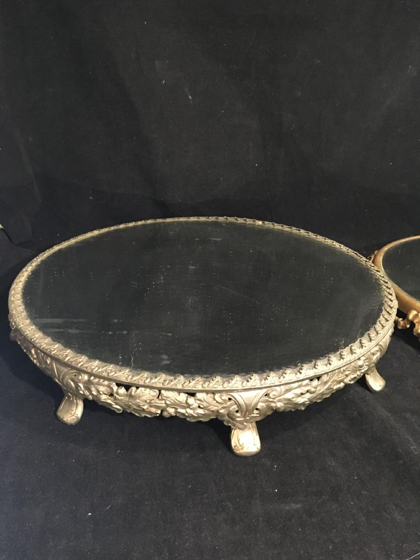 2 FOOTED LARGE ROUND MIRRORED TRIVETS (1 of 5)
