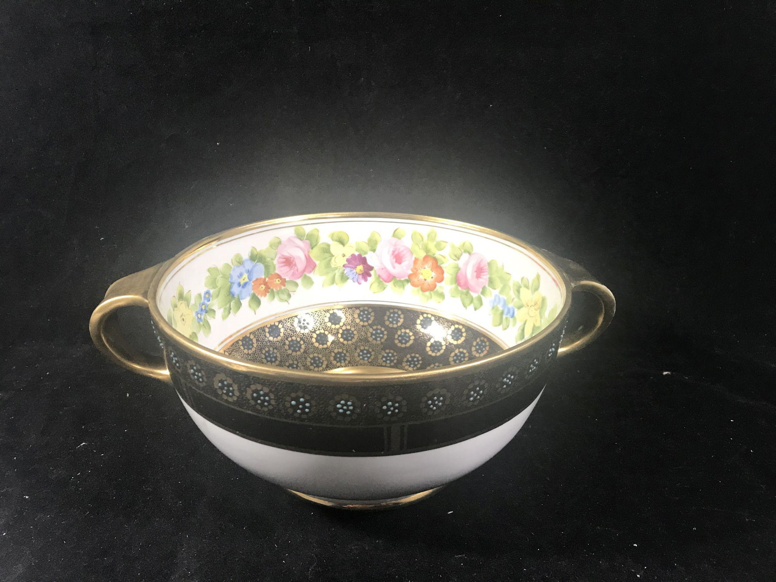 A 12" NIPPON TAPESTRY CENTER BOWL: A 12" NIPPON TAPESTRY CENTER BOWL