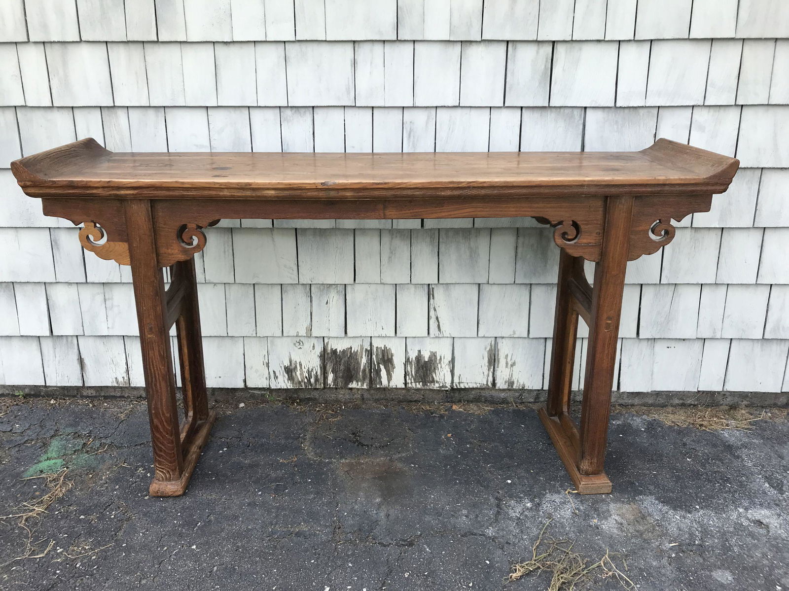 19TH CENTURY CHINESE ALTAR  TABLE . SOME REPAIRS (1 of 4)