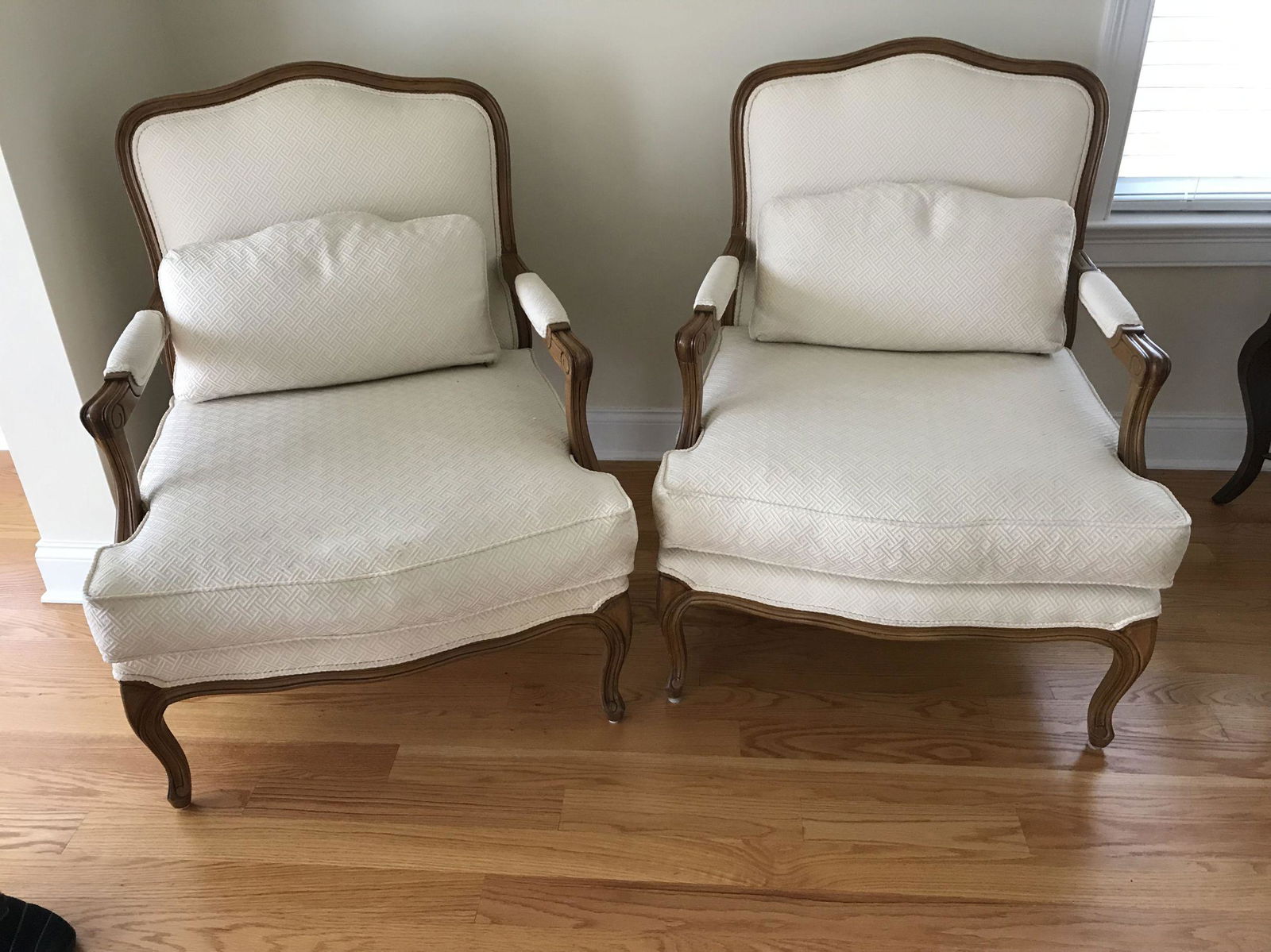 A PAIR OF CUSTOM FRENCH PROVINCIAL STYLE ARMCHAIRS (1 of 2)