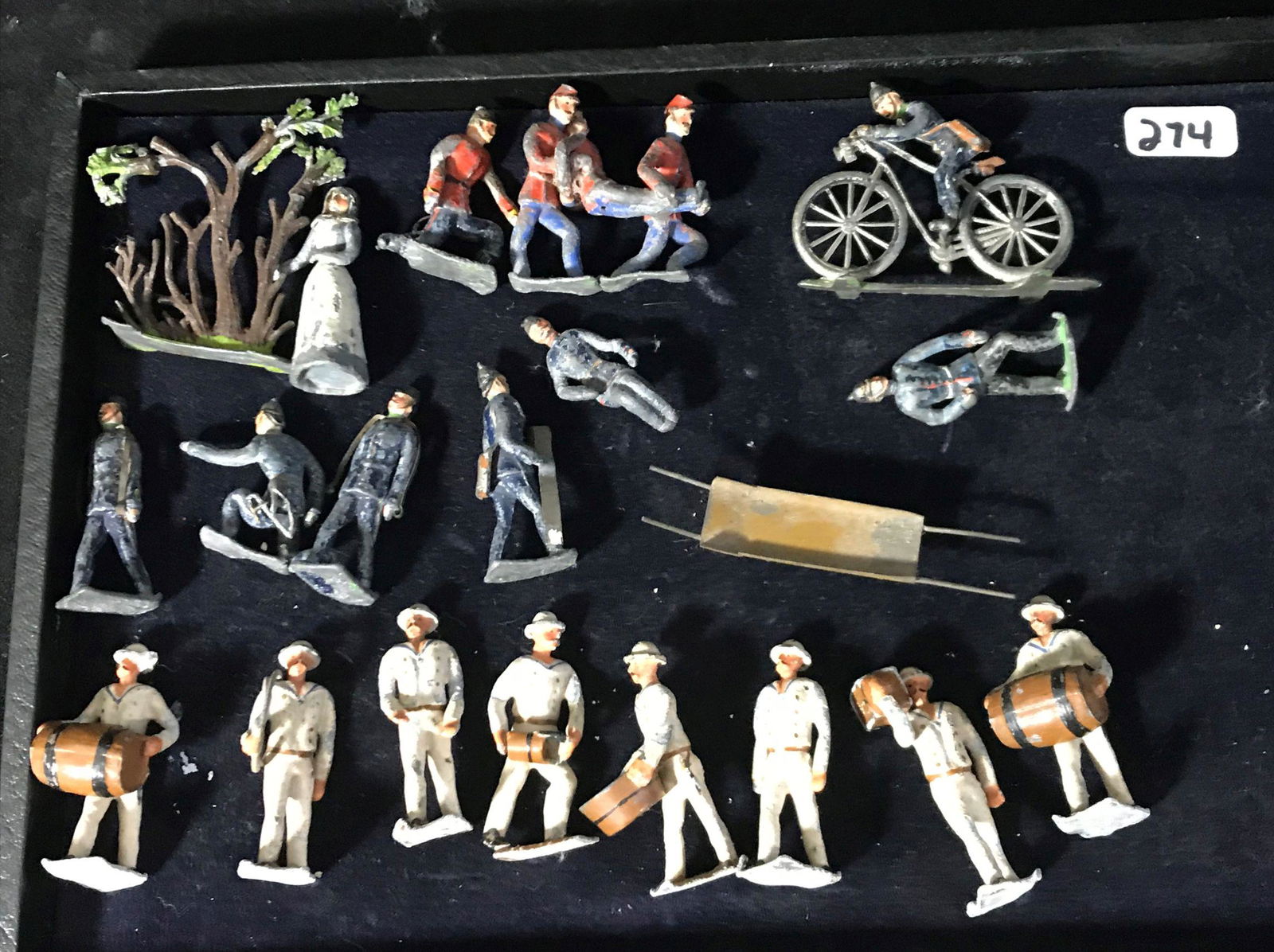 18 PRE-WAR LEAD SOLDIERS MAKER UNKNOWN (1 of 5)