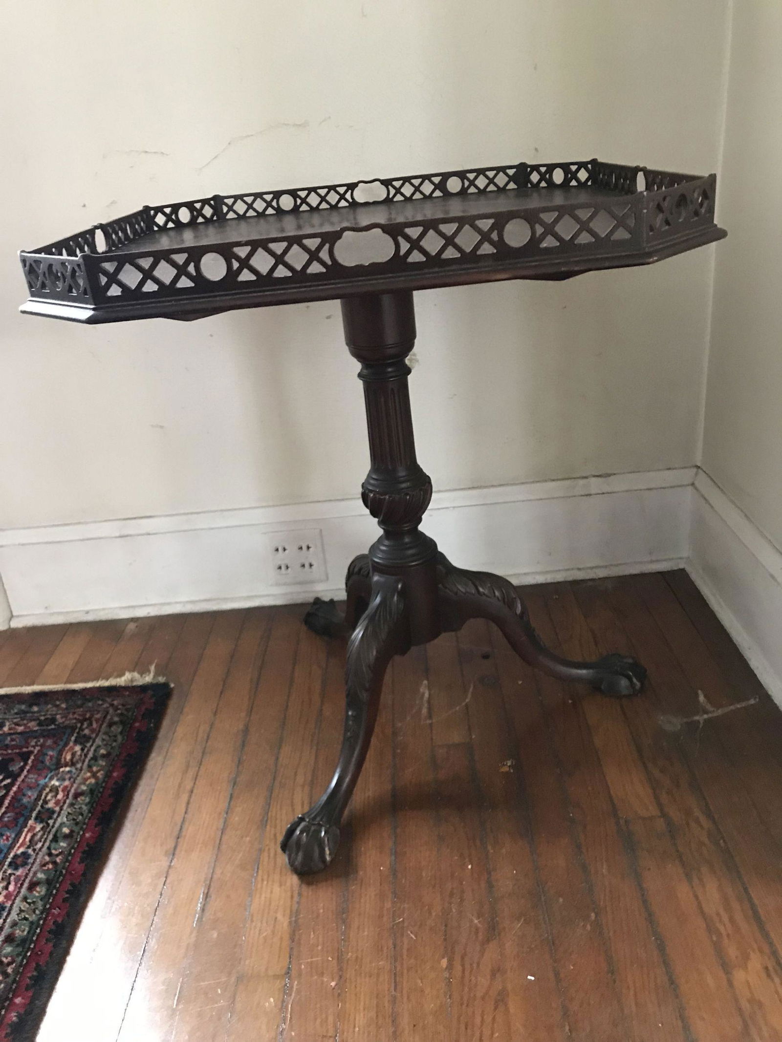 A PAINE FURNITURE CUSTOM MAHOGANY CHIPPENDALE GALLERIED (1 of 3)