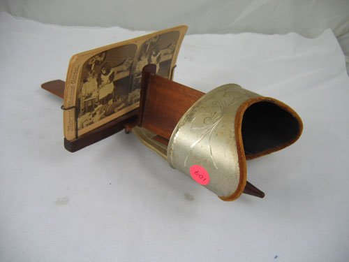 UNDERWOOD STEREO VIEWER WITH 4 STEREO CARDS - 2