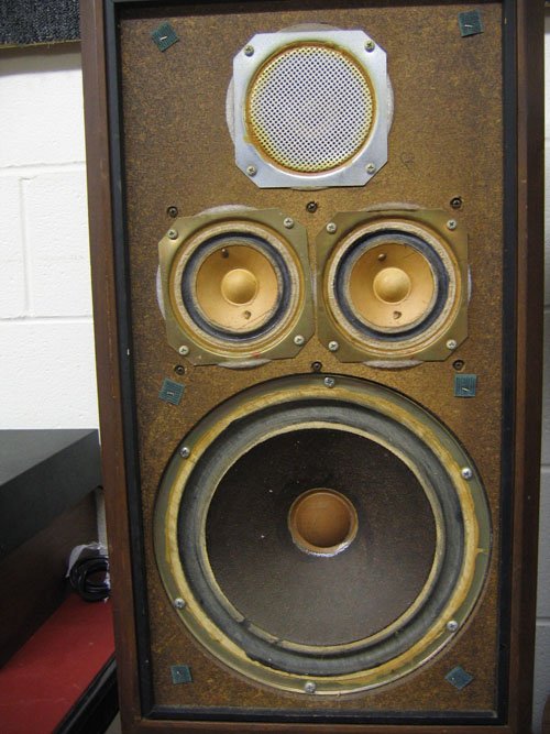 KLH MODEL, 5 SPEAKERS - 3