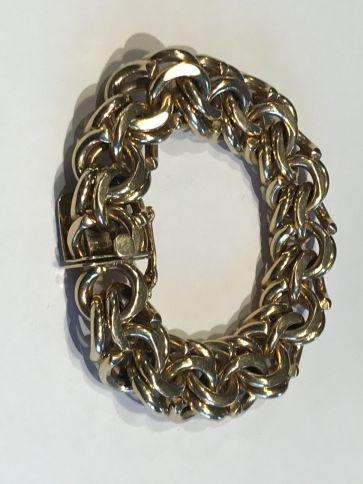 A 14K GOLD 94.3 GRAM CHAIN LINK BRACELET.7 INCHES: A 14K GOLD 94.3 GRAM CHAIN LINK BRACELET.7 INCHES LONG. PROPERTY FROM A FINE NORTHAMPTON MASS ESTATE