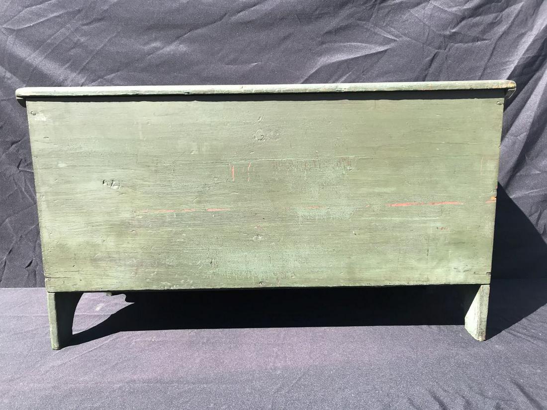 19TH CENTURY SIX BOARD BLANKET CHEST IN GREEN PAINT 42": 19TH CENTURY SIX BOARD BLANKET CHEST IN GREEN PAINT 42" X 18' X 24". GOOD OVERALL CONDITION. THE LINCOLN ESTATE OF TURNERS FALLS