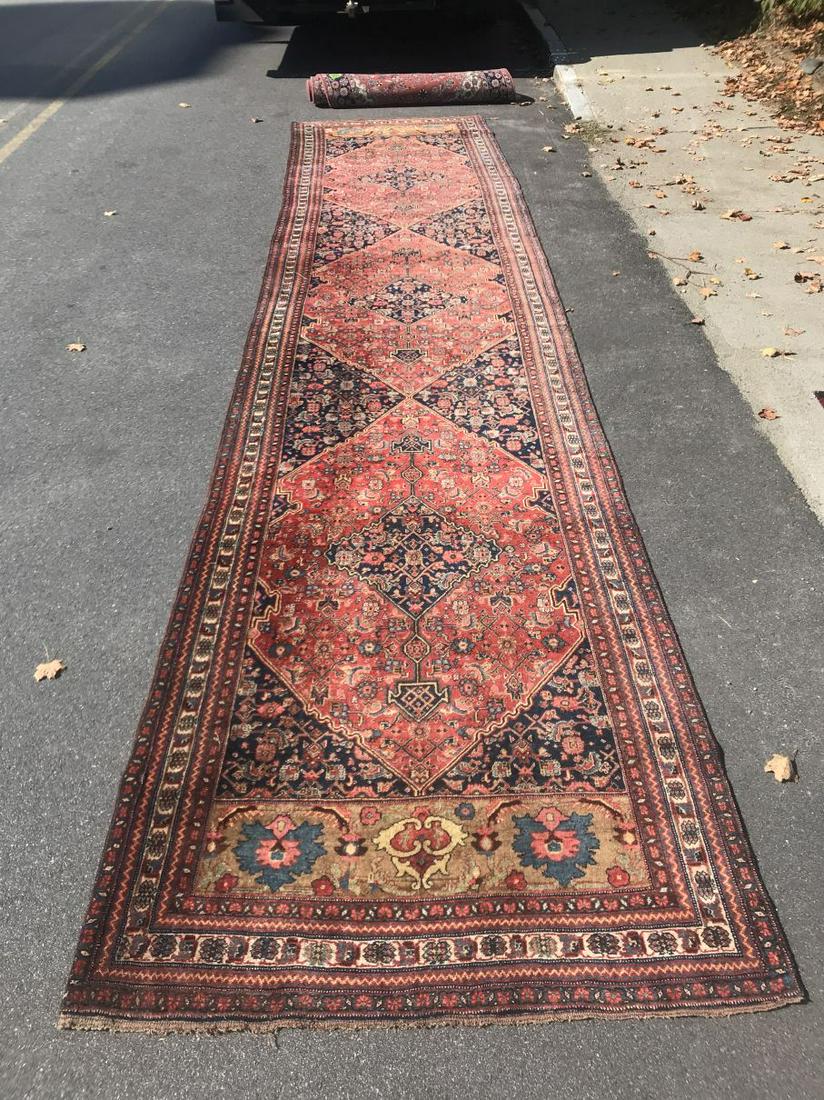 ANTIQUE PERSIAN HALL GREAT RUNNER 18: ANTIQUE PERSIAN HALL GREAT RUNNER 18' X 5'. NO HOLES , NO TEARS , NO REPAIRS . PROPERTY FROM THE OLD NEWFANE INN