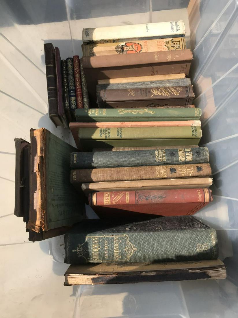 3 BOXES OF ANTIQUE BOOKS. PROPERTY FROM THE LINCOLN: 3 BOXES OF ANTIQUE BOOKS. PROPERTY FROM THE LINCOLN ESTATE OF TURNERS FALLS