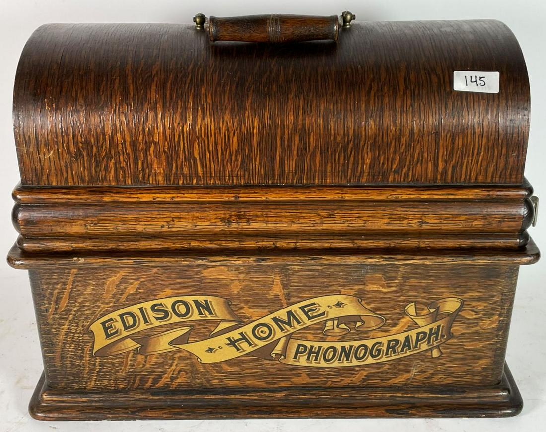A THOMAS EDISON CYLINDER PLAYER MODEL NUMBER H167113: A THOMAS EDISON CYLINDER PLAYER MODEL NUMBER H167113