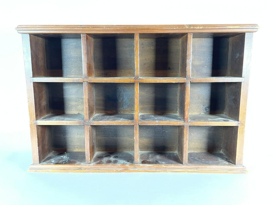 AN ANTIQUE WALL MOUNTING SHAVING MUG DISPLAY RACK, 16" (1 of 3)