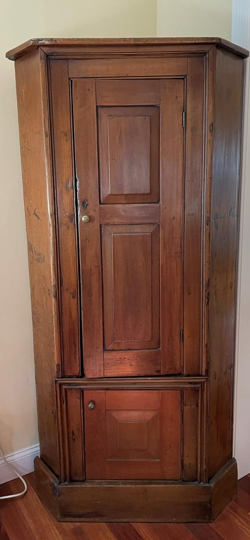 AN EARLY CHERRY SHENNADOAH VALLEY CORNER CUPBOARD (1 of 7)